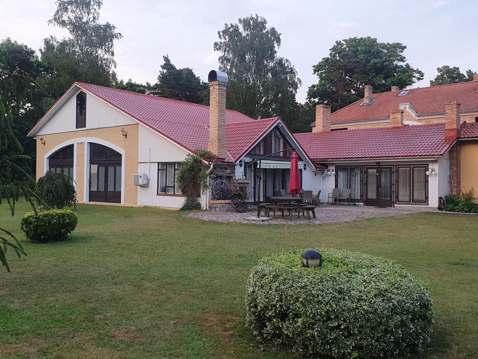 Villa Leonardo Ventspils Exterior foto